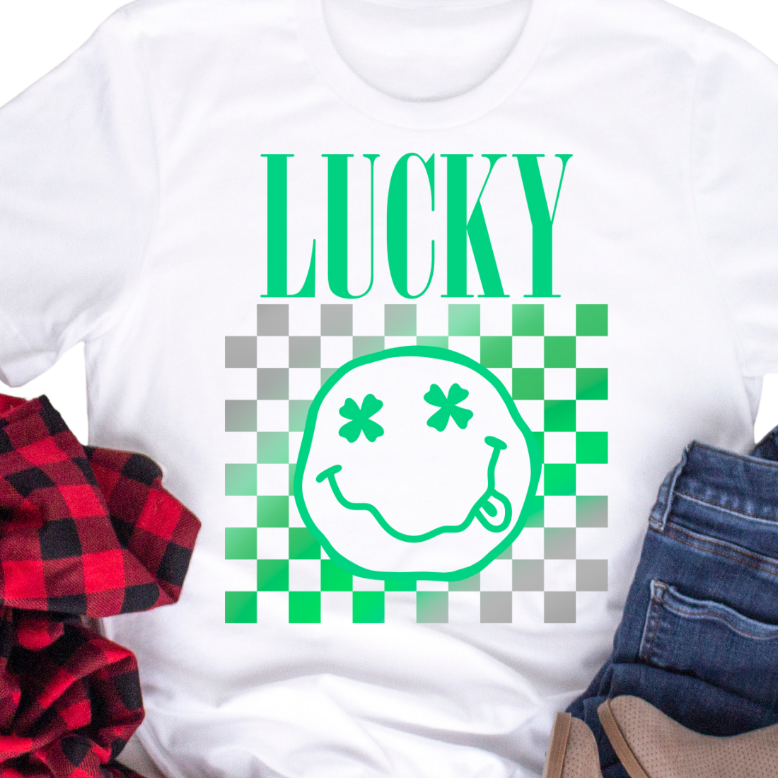 Lucky Checkered Smiley - Unisex T-Shirt